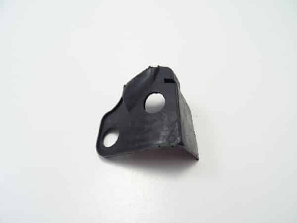 Guarnizione sotto la piastra cromata posteriore in alto a sinistra Fiat 124 Spider