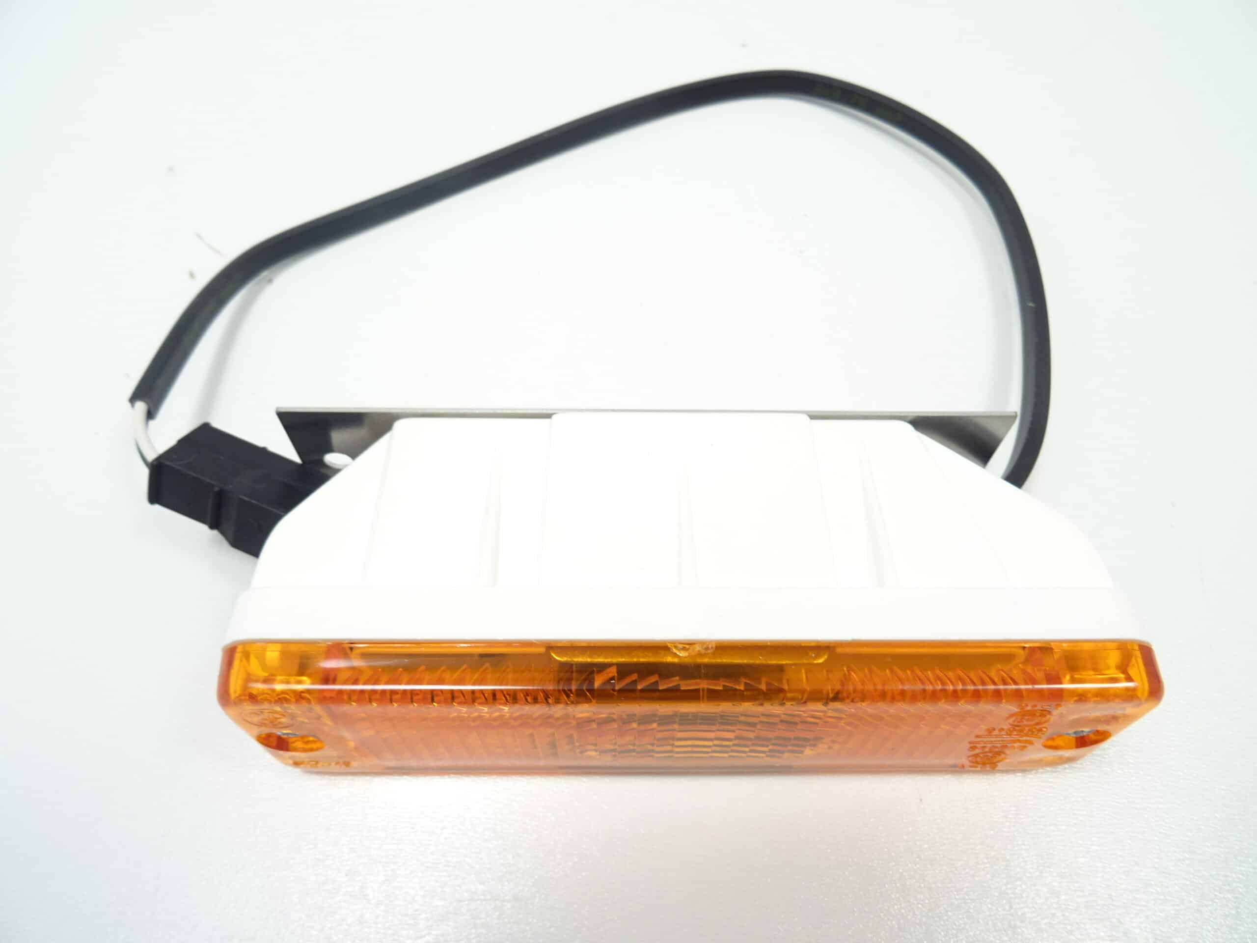 Juego de intermitentes universales (2 piezas) adecuado para kit de conversión de parachoques cromados Fiat 124 Spider - Imagen 3