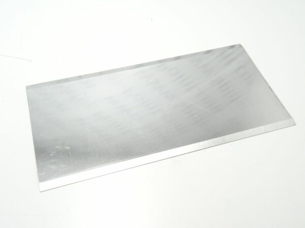 Panneau de protection thermique en aluminium 50 x 25cm entre les deux roues. Cat. et bas de caisse Fiat 124 Spider