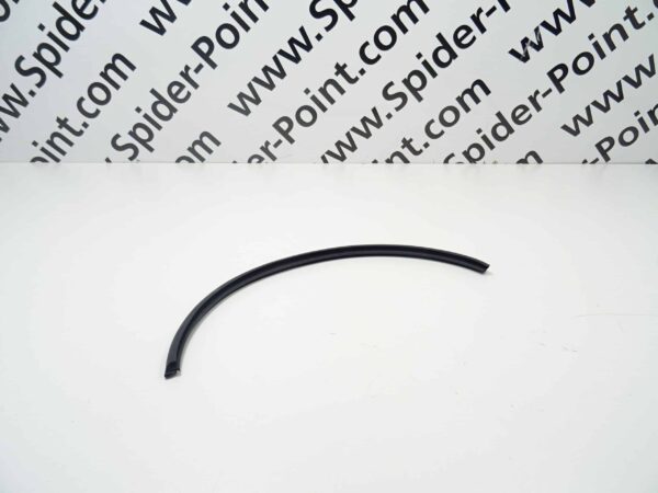 Caoutchouc de support de capot latéral 66-84 FIAT 124 Spider