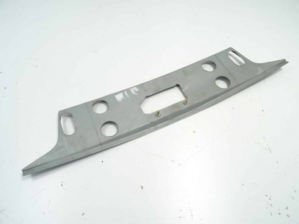 Parte superior del panel trasero interior del Fiat 124 Spider