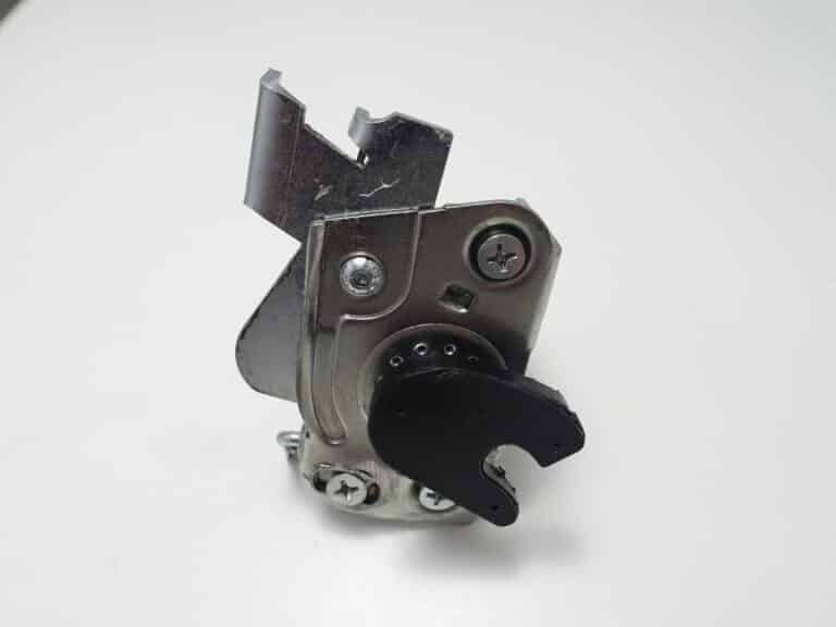 9081R-tuerschlossmechanismus-links-72-85-reproduktion-door-latch-assambly-left-reproduction-fiat-124-spider