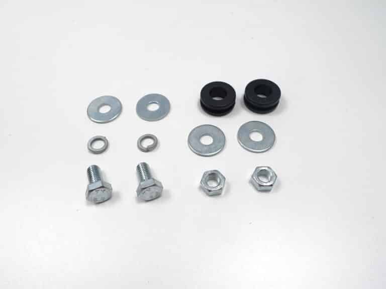 2004C-befestigungssatz-halter-gummilager-kardanwelle-mounting-kit-driveshaft-support-bracket-fiat-124-spider.JPG